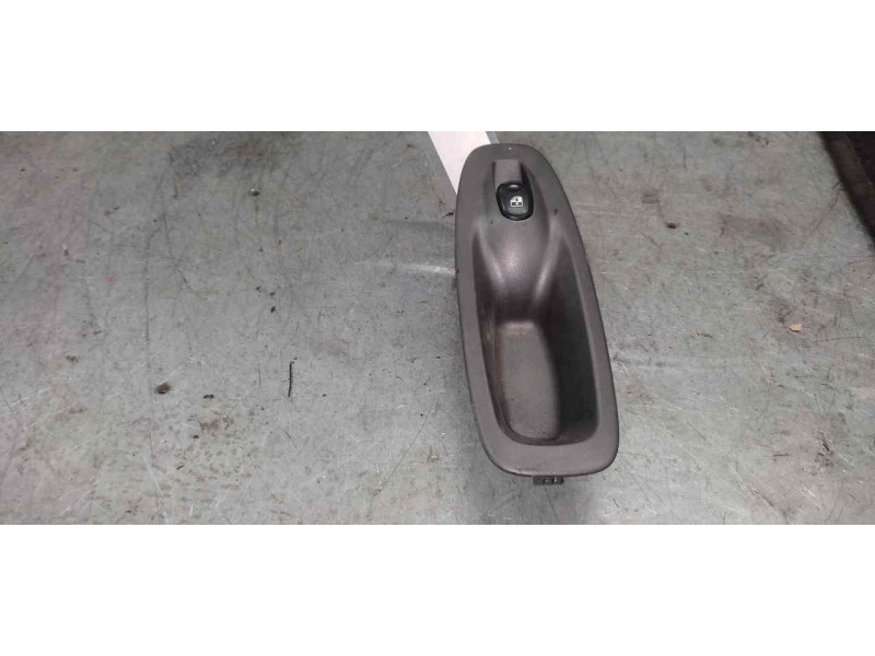 Recambio de mando elevalunas delantero derecho para hyundai accent (lc) crdi gl referencia OEM IAM   5 PINS