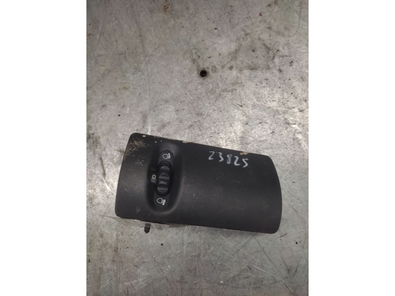 Recambio de boton regulacion de faros para renault kangoo dynamique referencia OEM IAM 8200379685  4 PINS
