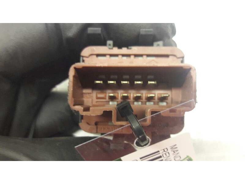 Recambio de mando elevalunas delantero izquierdo para renault megane ii berlina 5p confort authentique referencia OEM IAM   