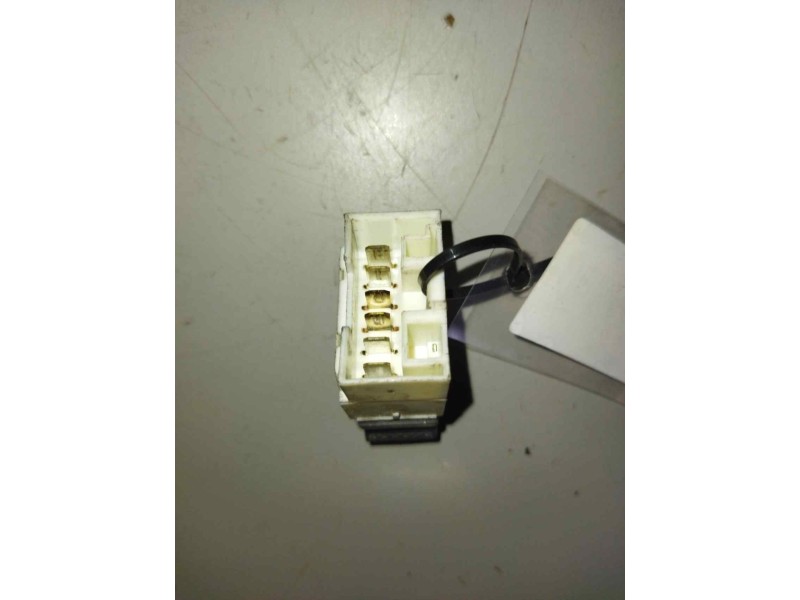 Recambio de mando elevalunas delantero izquierdo para iveco stralis (as) fsa t / p 4x2 gran espacio referencia OEM IAM   