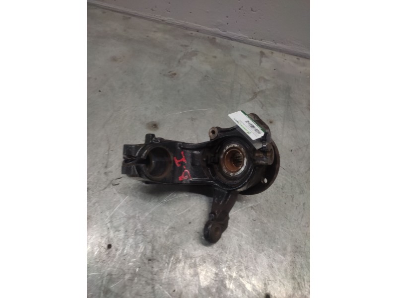 Recambio de mangueta delantera izquierda para citroën c3 picasso attraction referencia OEM IAM   