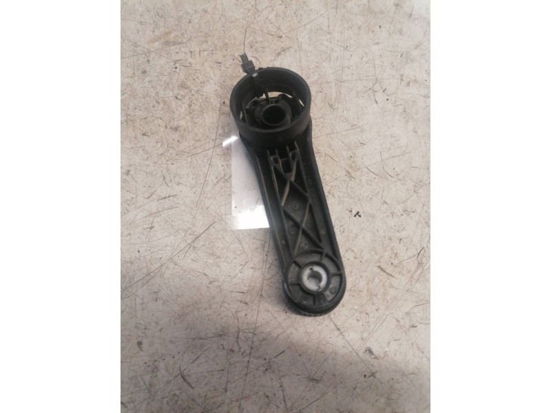 Recambio de maneta elevalunas trasera izquierda para seat leon (1p1) comfort limited referencia OEM IAM   