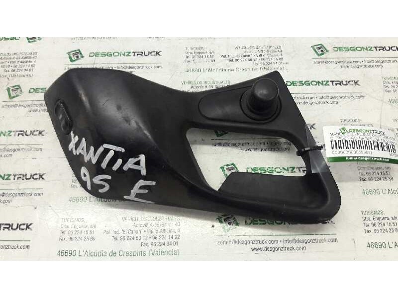 Recambio de mando elevalunas delantero derecho para citroën xantia berlina 1.9 d armonia referencia OEM IAM 9613056977  