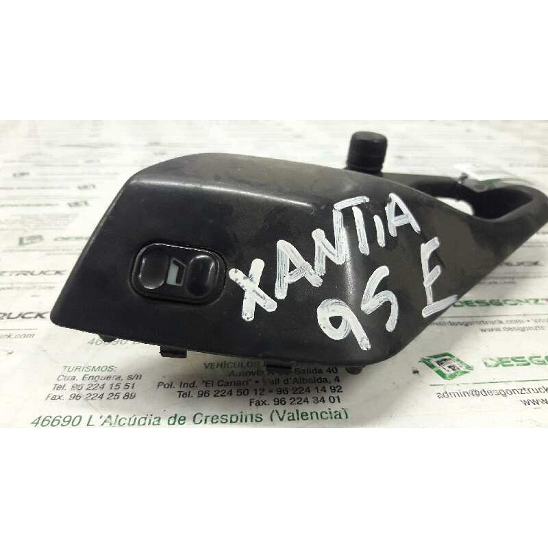 Recambio de mando elevalunas delantero derecho para citroën xantia berlina 1.9 d armonia referencia OEM IAM 9613056977  
