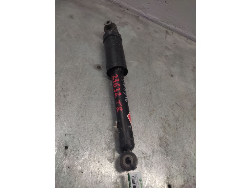 Recambio de amortiguador trasero para renault megane i classic (la0) 1.9 d europa referencia OEM IAM   