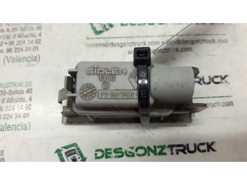 Recambio de piloto matricula para renault megane ii classic berlina confort authentique referencia OEM IAM 7700796163  