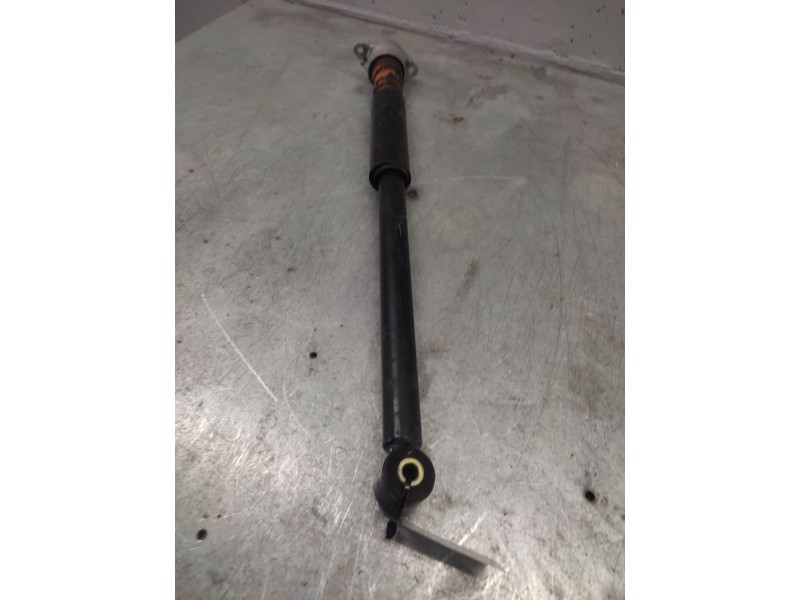 Recambio de amortiguador trasero para ford fiesta (cbk) ambiente referencia OEM IAM 2S6118080BL  