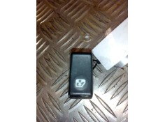 Recambio de mando elevalunas delantero derecho para renault hr xxx.18/26 premium 01  fsa 4x2 xxx.18 larga distancia referencia O