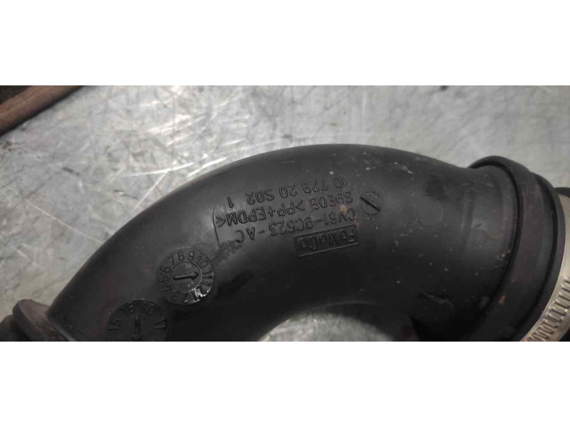 Recambio de tubo admision para ford focus lim. (cb8) titanium referencia OEM IAM CV616C784AE CV616C784BE 