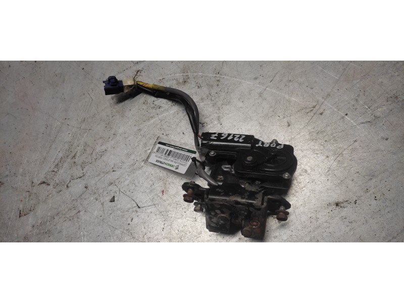 Recambio de cerradura maletero / porton para toyota corolla verso (r1) 2,2 d-4d sport referencia OEM IAM  4 PINS 