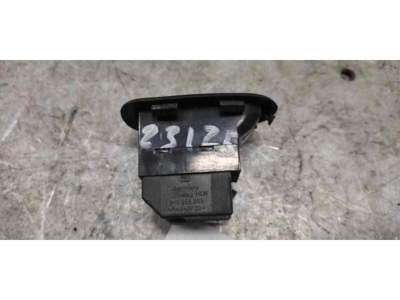 Recambio de mando elevalunas trasero derecho para seat toledo (1m2) select referencia OEM IAM 1M0959855 4 PINS 