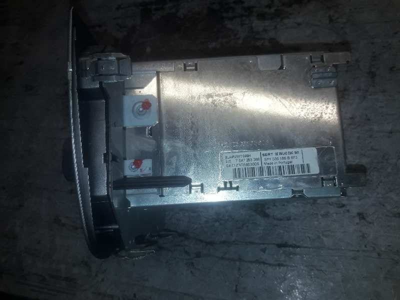 Recambio de sistema audio / radio cd para seat altea (5p1) arena referencia OEM IAM 5P1035186B 8157647283366 