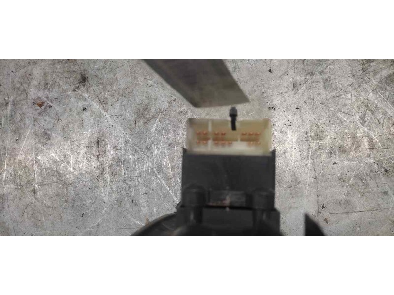 Recambio de mando elevalunas delantero izquierdo para nissan almera (n16/e) acenta referencia OEM IAM   14 PINS