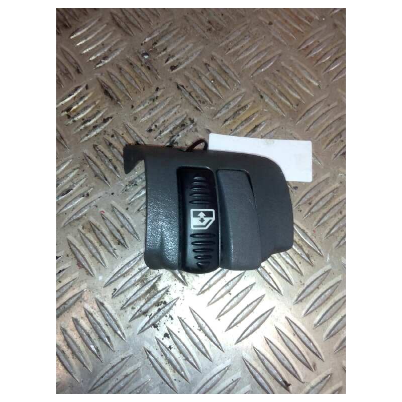 Recambio de mando elevalunas delantero derecho para scania serie 4 (p/r 124 l) fsa 470 (4x2) e3 corto cr 13 / 14 b referencia OE