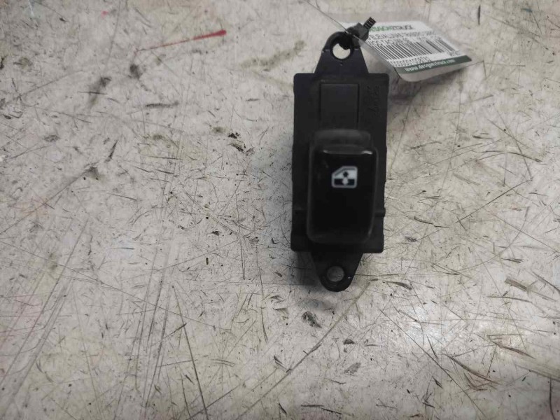 Recambio de mando elevalunas trasero derecho para daewoo tacuma se referencia OEM IAM 96190777 6 PINS 