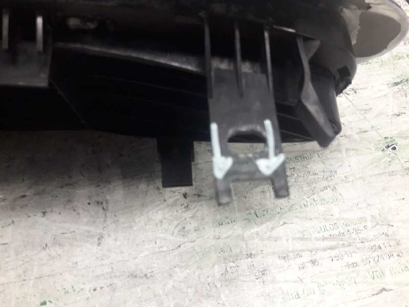 Recambio de rejilla paragolpes central para ford mondeo berlina (gd) ambiente referencia OEM IAM 96BG8A133 96BG8200 