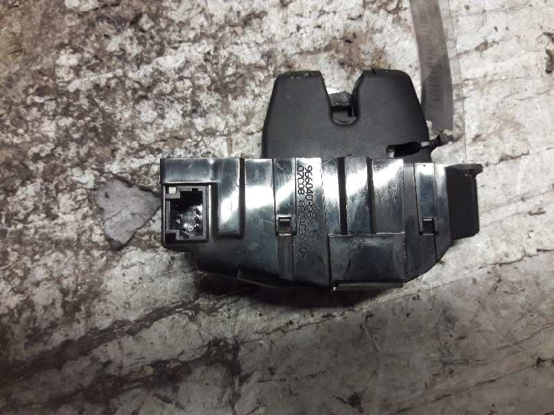 Recambio de cerradura maletero / porton para peugeot 207 confort referencia OEM IAM 9660403980 3 PINS 
