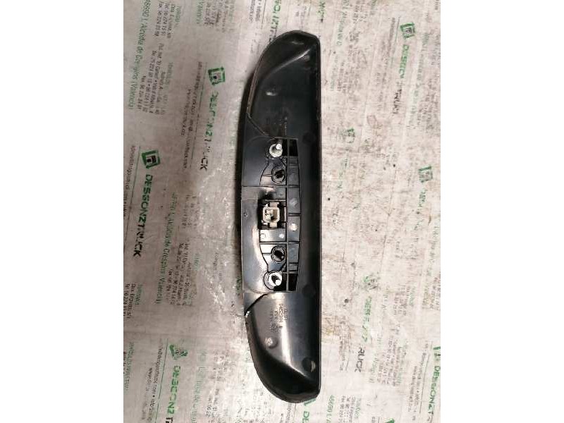 Recambio de piloto matricula para nissan primastar (x83) referencia OEM IAM 8200434685 2 PINS 