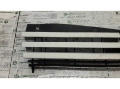 Recambio de rejilla paragolpes central para peugeot 205 berlina referencia OEM IAM 9253108580   2