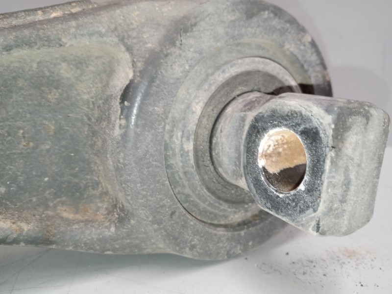 Recambio de tirante trasero izquierdo para volvo fm 12 2002  12.1 diesel (d12d420) referencia OEM IAM 20517494  