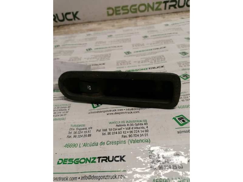 Recambio de mando elevalunas trasero derecho para renault scenic ii referencia OEM IAM 156013870 6 PINS 