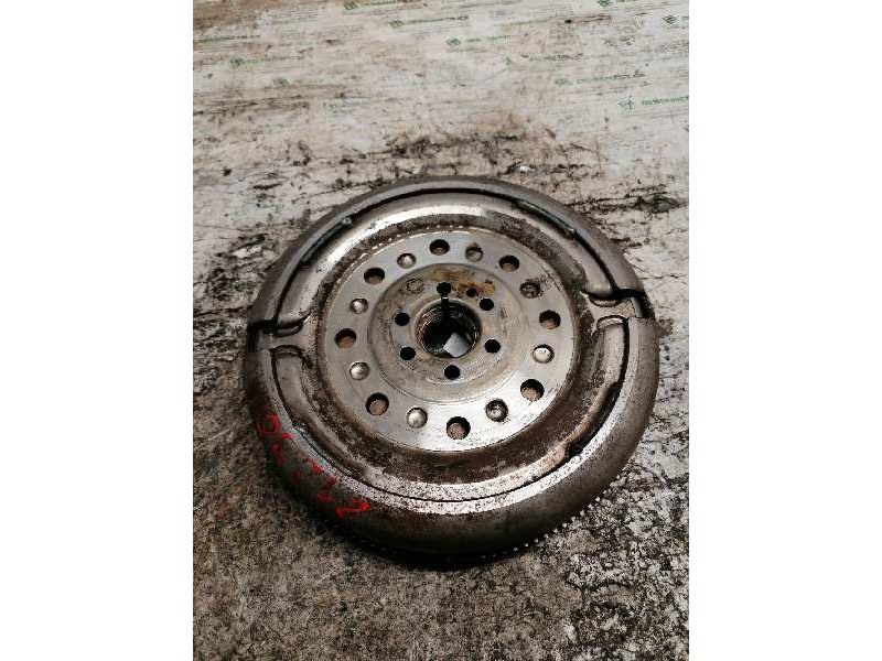 Recambio de volante motor para seat cordoba berlina (6k2) se referencia OEM IAM   