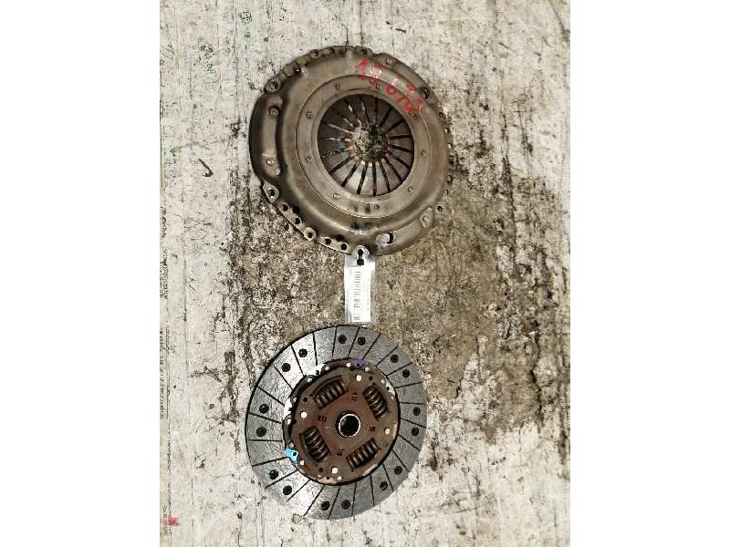 Recambio de kit embrague para seat cordoba berlina (6k2) sport referencia OEM IAM 028141035C  