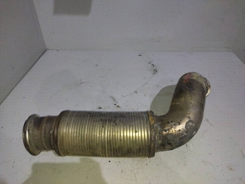 Recambio de flector tubo escape para renault midlum referencia OEM IAM 21808494  