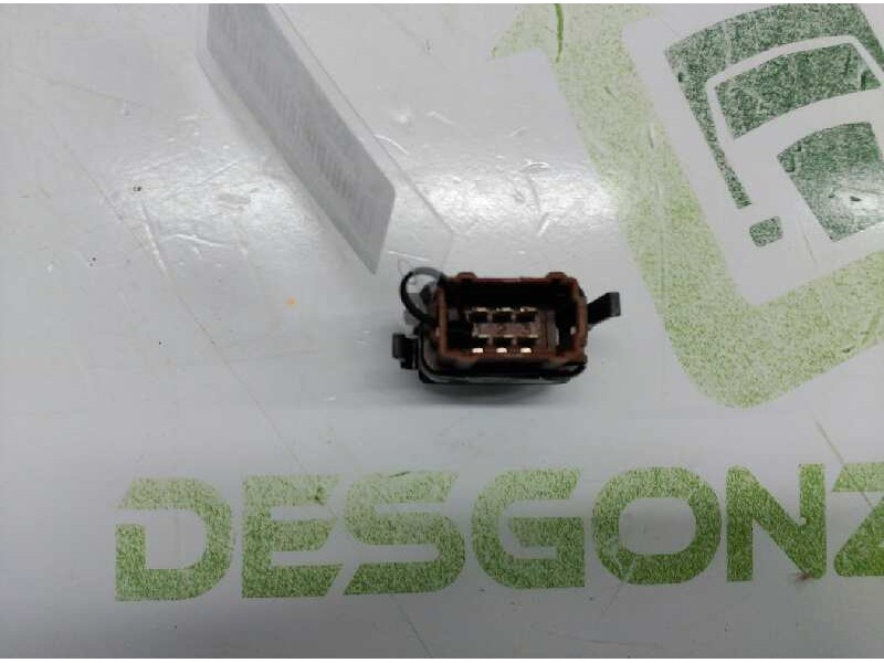 Recambio de boton antivaho para renault clio ii fase ii (b/cb0) authentique referencia OEM IAM   