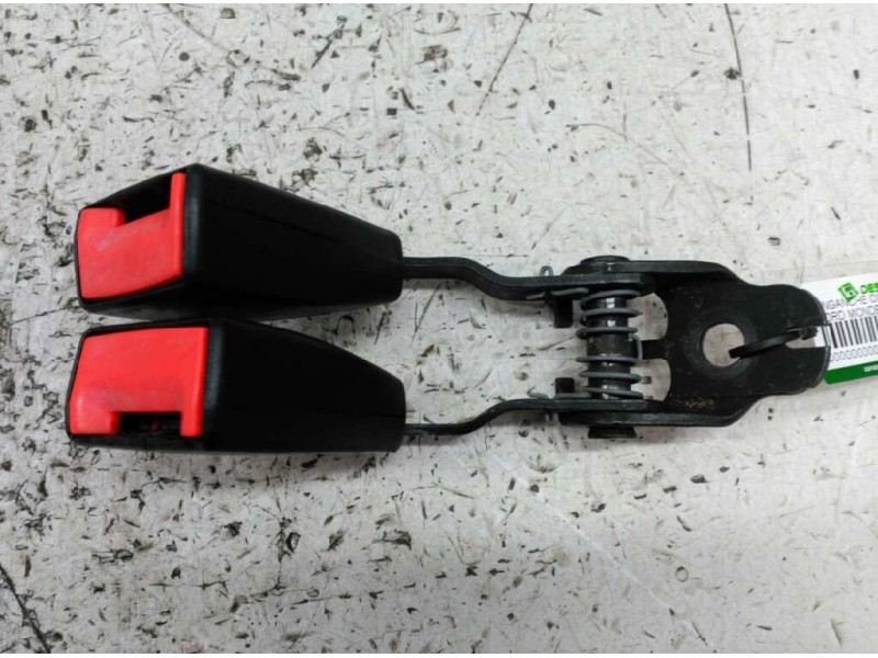 Recambio de enganche cinturon trasero derecho para ford mondeo berlina (ge) ambiente referencia OEM IAM   