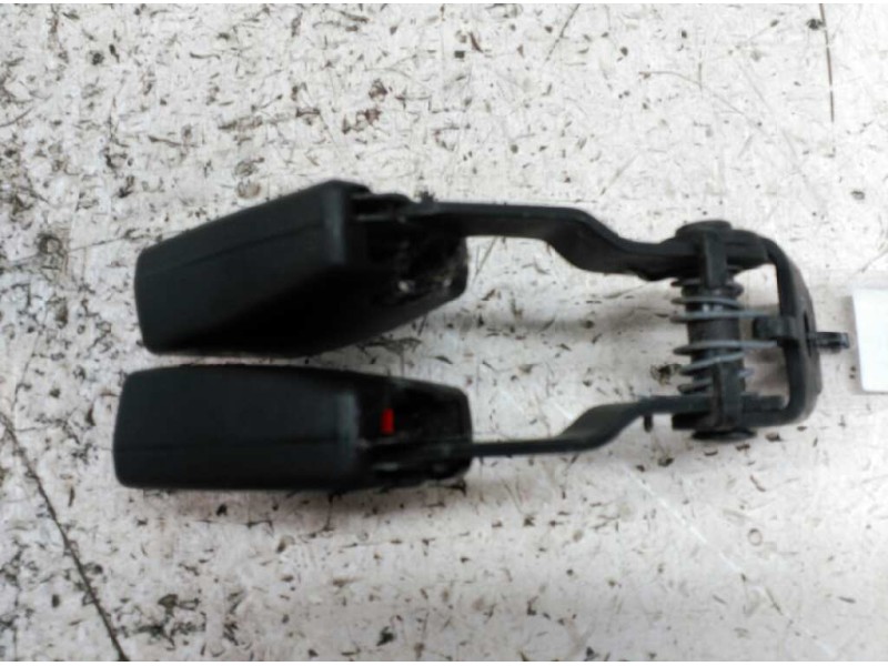 Recambio de enganche cinturon trasero derecho para ford mondeo berlina (ge) ambiente referencia OEM IAM   