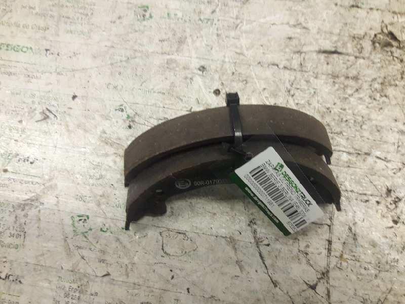 Recambio de zapatas de freno traseras para bmw serie 3 berlina (e46) 320d referencia OEM IAM 67535221385 IZQUIERDA 