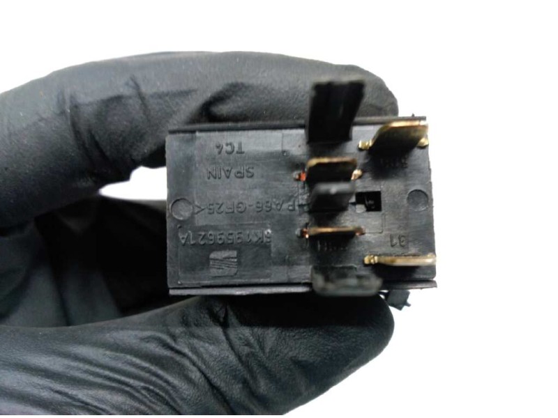 Recambio de boton antivaho para seat cordoba berlina (6k2) open referencia OEM IAM 6K1959621A  