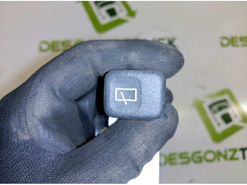 Recambio de boton limpia trasero para mg serie 100 (xp) 1.1 8v referencia OEM IAM   