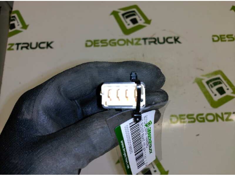 Recambio de boton limpia trasero para mg serie 100 (xp) 1.1 8v referencia OEM IAM   