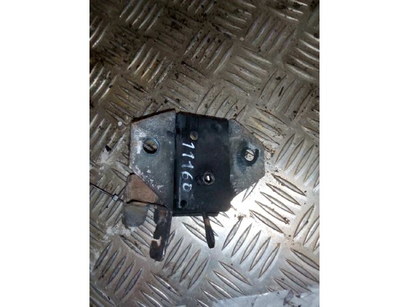 Recambio de cierre calandra para iveco stralis (as) fsa t / fp lt 4x2 gran espacio referencia OEM IAM 500398058  