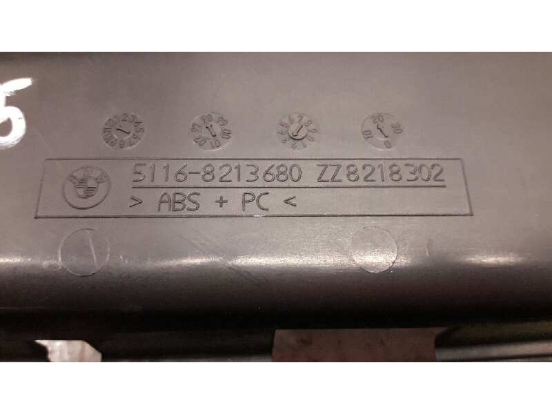 Recambio de guarnecidos varios para bmw serie 3 berlina (e46) 320d referencia OEM IAM 51168213680 CARCASA CONSOLA CENTRAL 