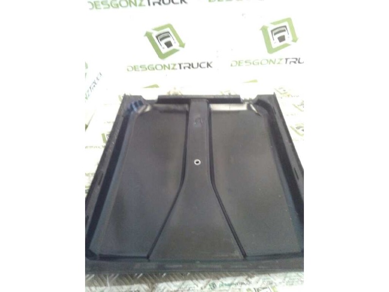 Recambio de tapa bateria para daf serie xf105.xxx fsa 4x2 space-cab referencia OEM IAM 1850041  