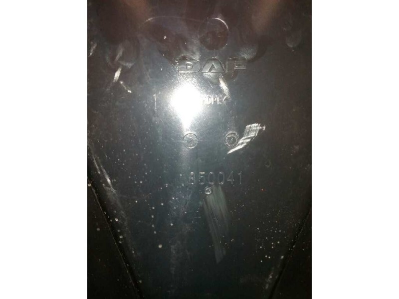 Recambio de tapa bateria para daf serie xf105.xxx fsa 4x2 space-cab referencia OEM IAM 1850041  