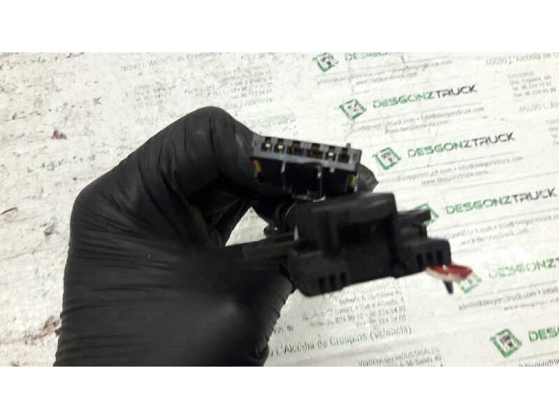 Recambio de mando radio para peugeot 206 berlina xt referencia OEM IAM   