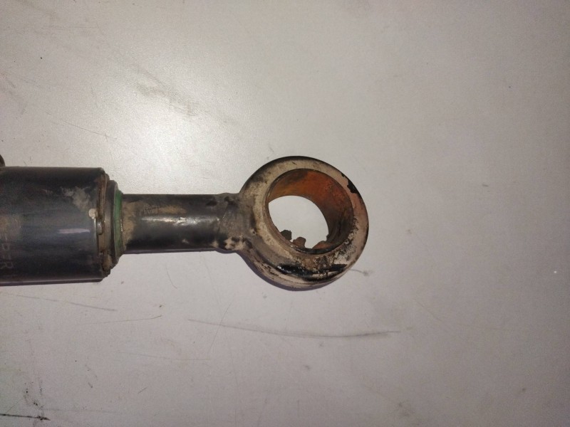 Recambio de brazo elevacion cabina para man tg - a 18.xxx 12.4 diesel referencia OEM IAM 81417236124  