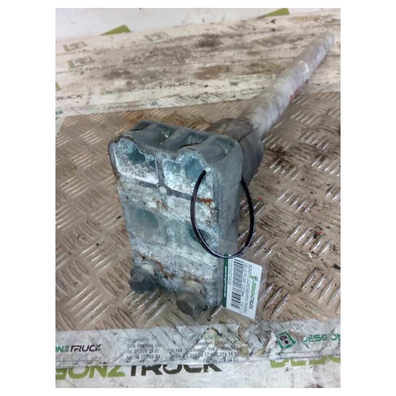 Recambio de soporte guardabarros trasero para volvo fh xxx 12.8 diesel referencia OEM IAM 20466895 DELANTERO IZQUIERDO 
