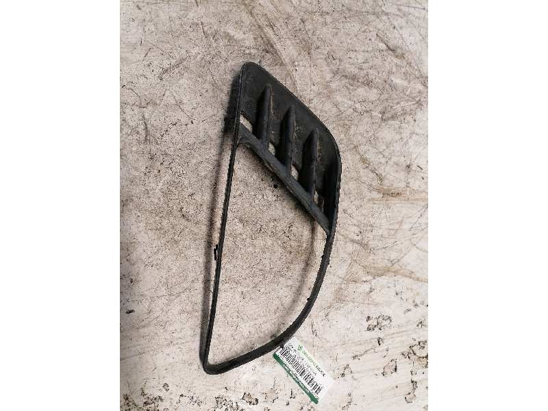 Recambio de tapa antiniebla derecha para ford fiesta (cbk) ambiente referencia OEM IAM 2S6119952B  