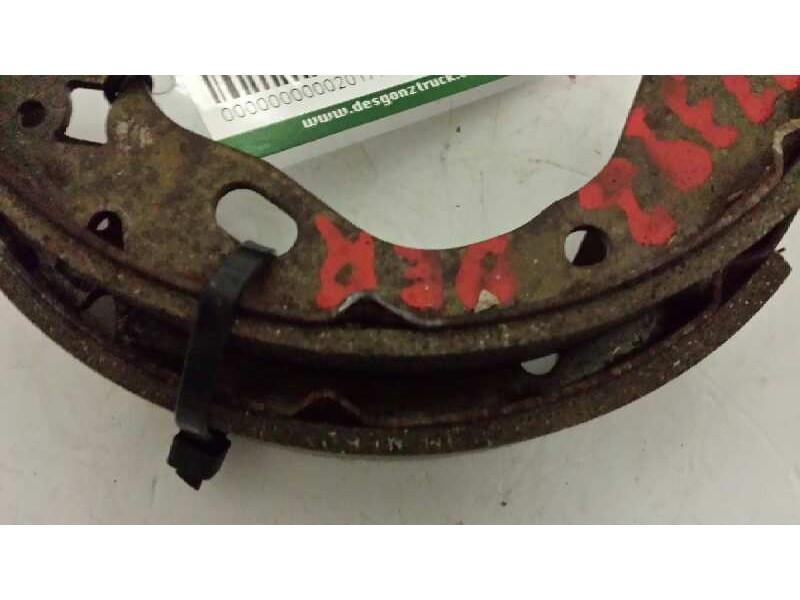 Recambio de zapatas de freno traseras para kia pride básico berlina referencia OEM IAM   