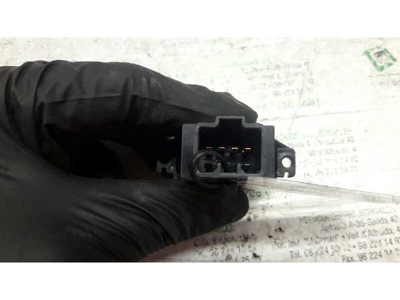 Recambio de boton antivaho para hyundai accent (x3) 1.5 gs referencia OEM IAM 9371022001  