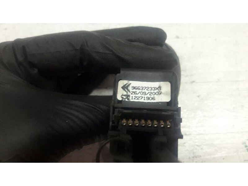 Recambio de mando radio para peugeot partner (s2) totem referencia OEM IAM 96637233XT  