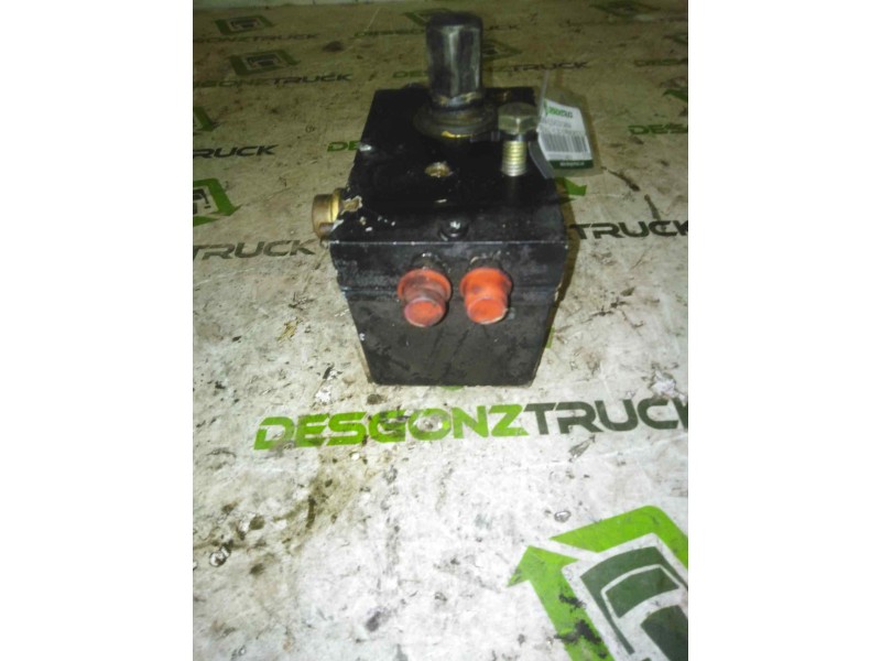 Recambio de bomba elevacion cabina para renault hd 250.18 premium e2 6.2 diesel referencia OEM IAM 5010316404  