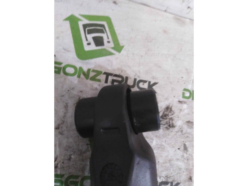 Recambio de brazo elevacion cabina para volvo fh xxx 12.8 diesel referencia OEM IAM 3198842 108055 