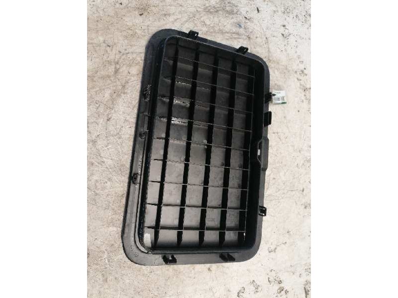 Recambio de guarnecidos varios para renault scenic ii grand confort authentique referencia OEM IAM 8200223810 IZQUIERDO 