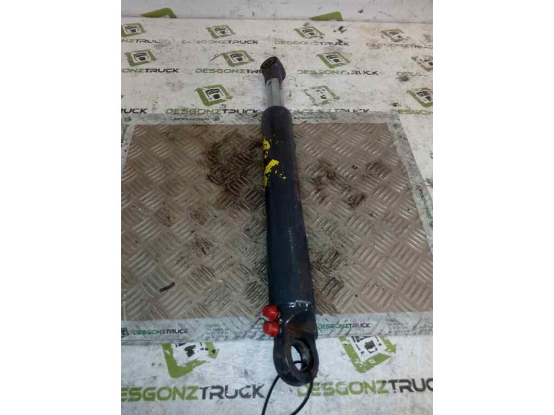 Recambio de brazo elevacion cabina para scania trucks serie 4 114 g/340 (340cv) referencia OEM IAM 1354889  